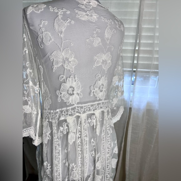 While Lace Cover Up for Swimsuit or shorts. One size only. Perfect for Summer - Picture 8 of 8